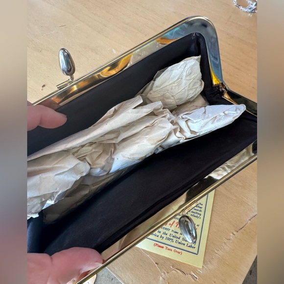 Vintage Taupe Leather Clutch / Wristlet NWT - Picture 8 of 9